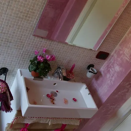 Serapo Bed & Breakfast *