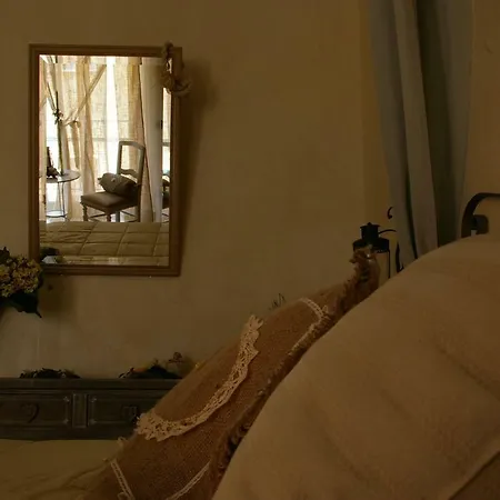לינה וארוחת בוקר Serapo 3*
